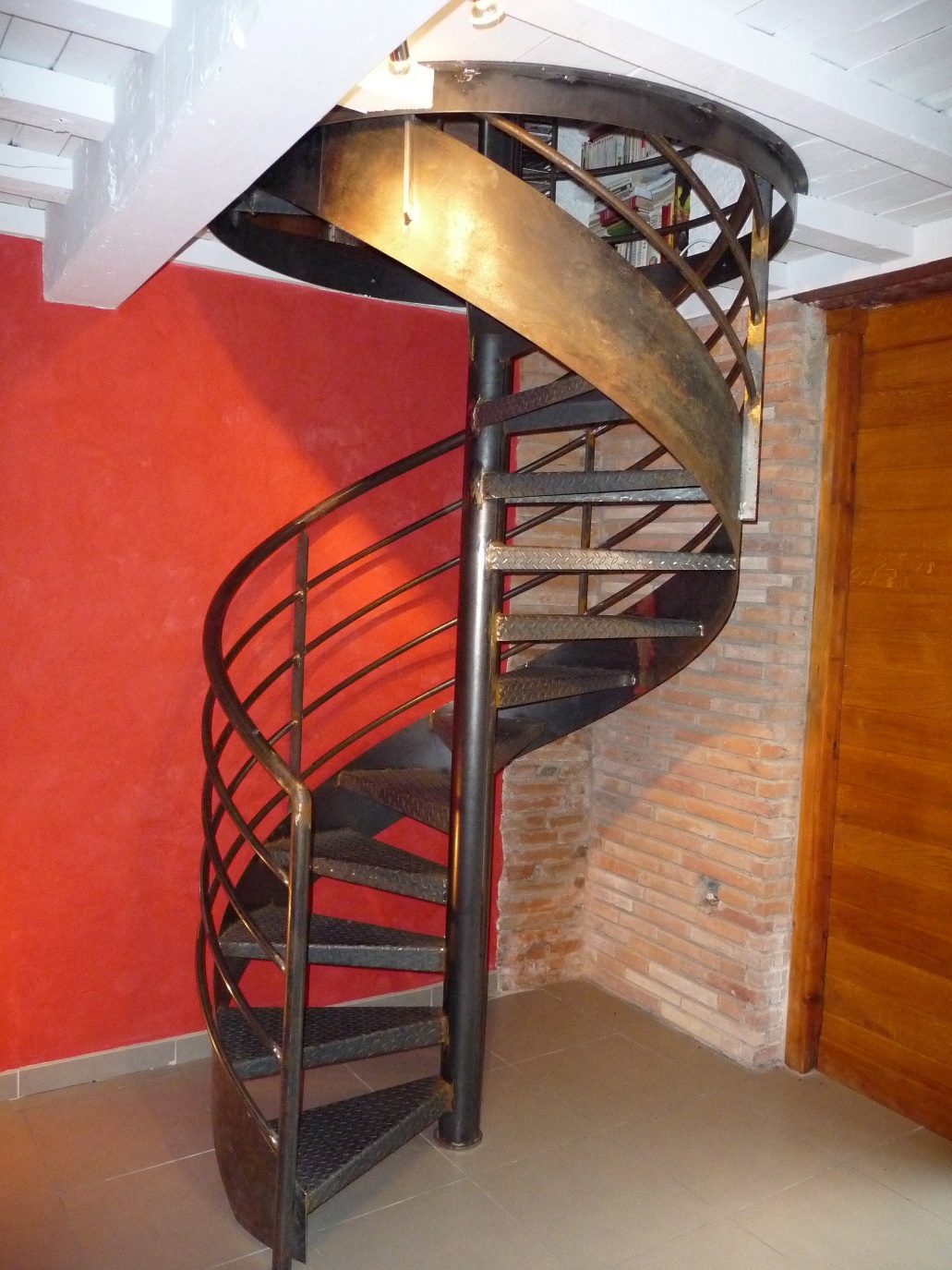 escalier en spirale métallique